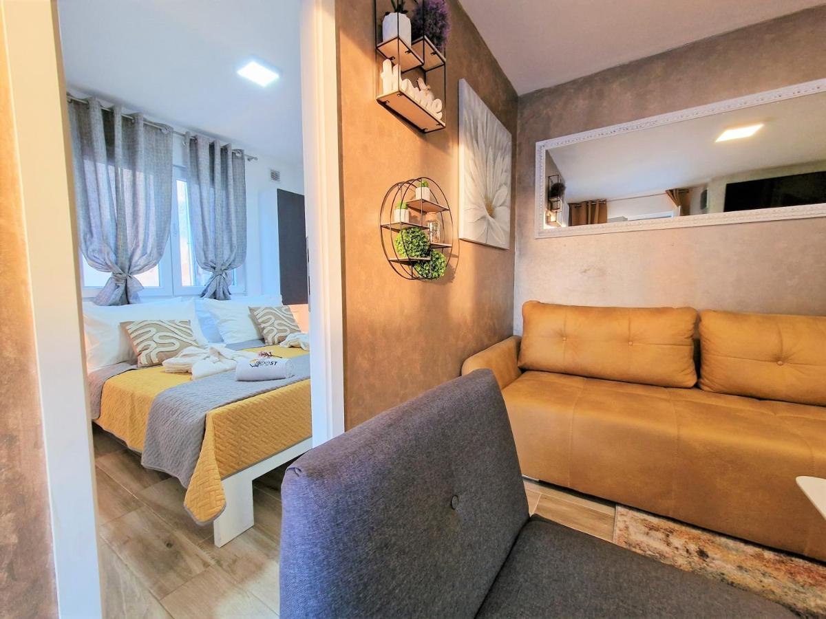 Holiday House Boost With Heated Pool Klis Luaran gambar