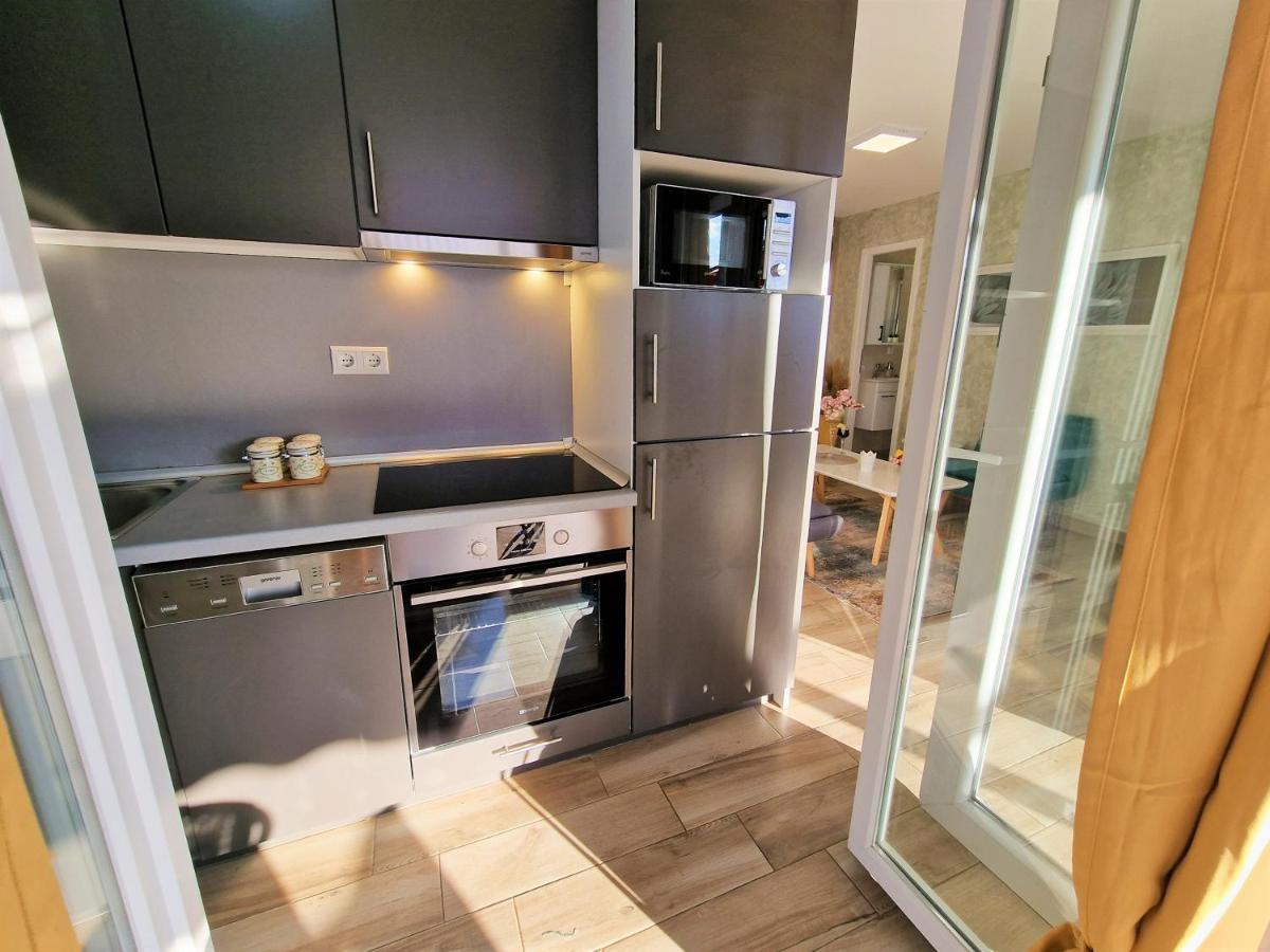 Holiday House Boost With Heated Pool Klis Luaran gambar