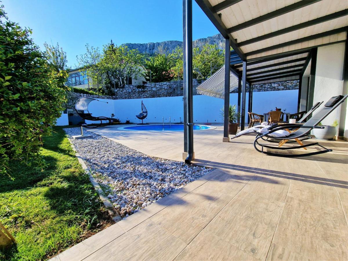 Holiday House Boost With Heated Pool Klis Luaran gambar